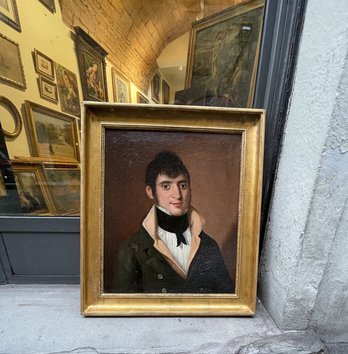 Ritratto maschile, 1810–1820, giovane bruno con colletto alto e cravatta nera. Epoca Impero-photo-4