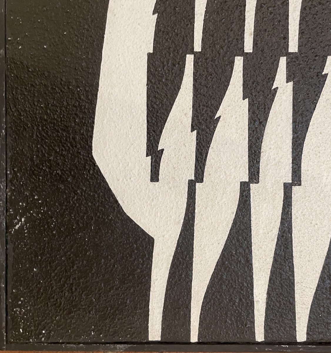 Enrico Sirello, 1975 – “Figura a clessidra bianca con asse rosso”, Studio per murale-photo-2