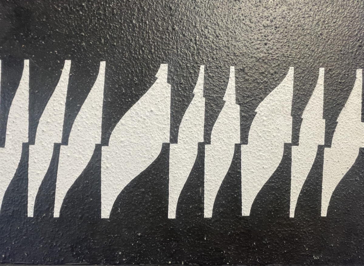 Enrico Sirello, 1974 – Composizione ottica a moduli bianchi con linea rossa-photo-1