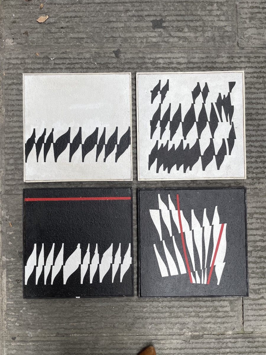 Enrico Sirello, 1974 – Composizione ottica a moduli bianchi con linea rossa-photo-8