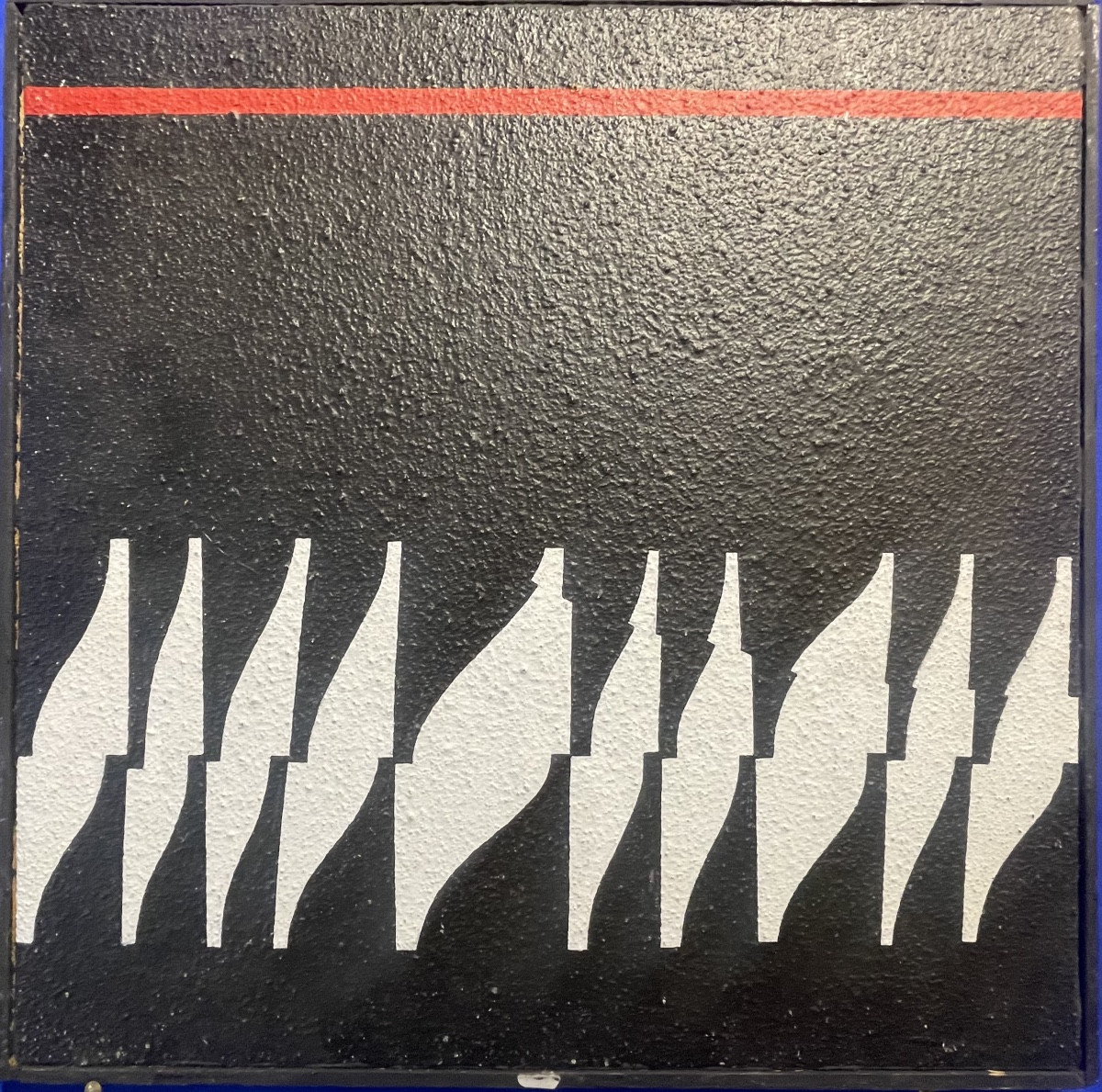 Enrico Sirello, 1974 – Composizione ottica a moduli bianchi con linea rossa