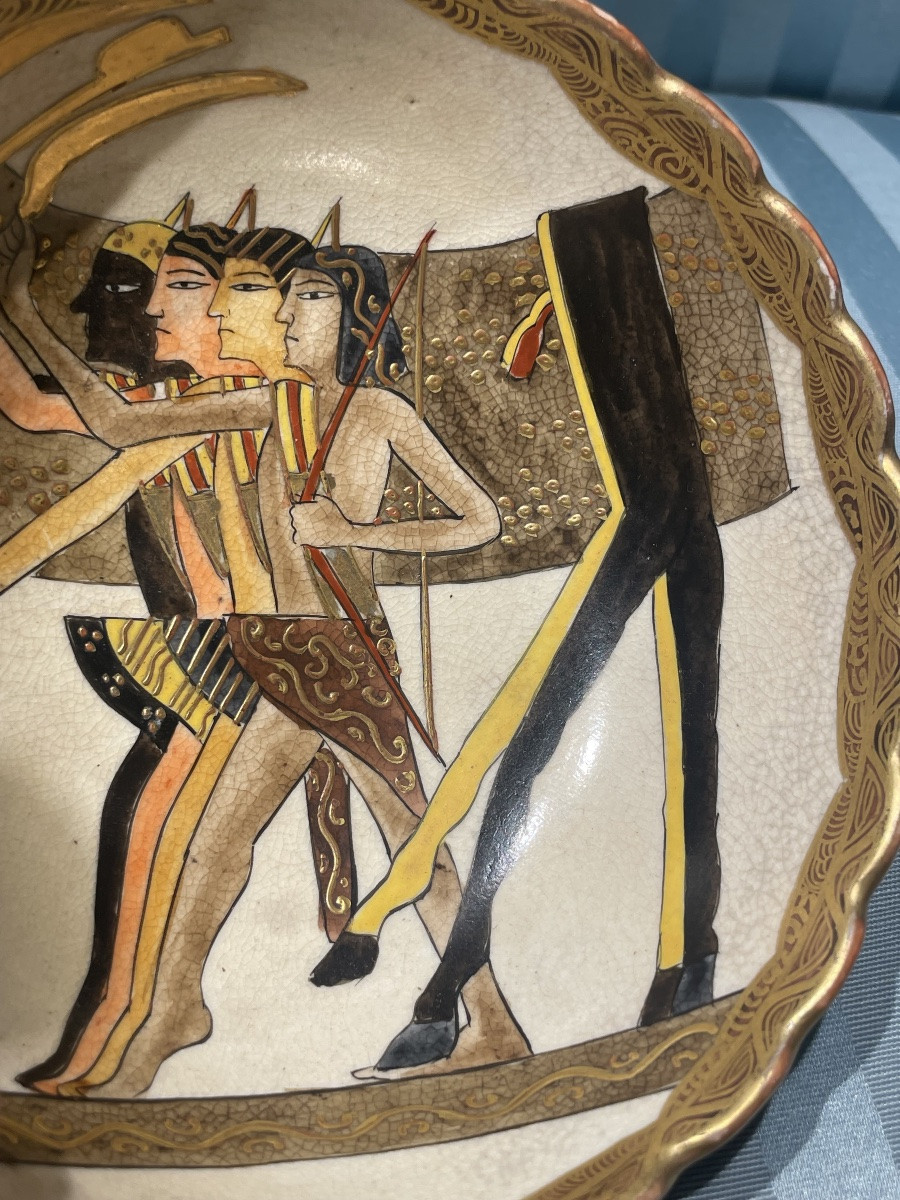 Ciotola giapponese in ceramica Satsuma con decoro egizio, periodo Meiji–Taishō (1890–1915)-photo-3