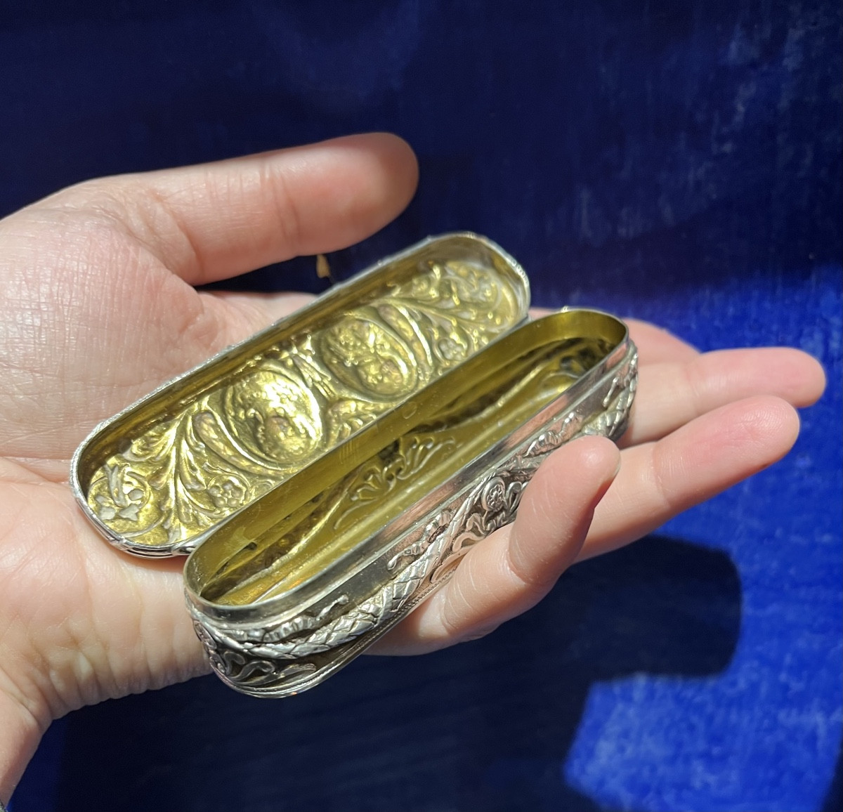 Astuccio in argento con ritratti di Luigi XVI e Maria Antonietta, XIX secolo-photo-3