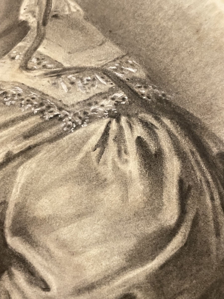 Ritratto a carboncino di dama in abito con maniche a sbuffo e cuffia di pizzo, 1830 ca.  -photo-1