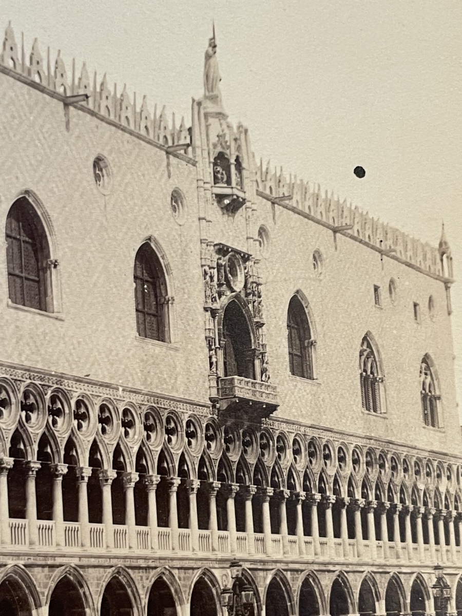 Venezia, Palazzo Ducale — Fotografia albumina P. Salviati, Piazzetta San Marco, c. 1880-photo-3
