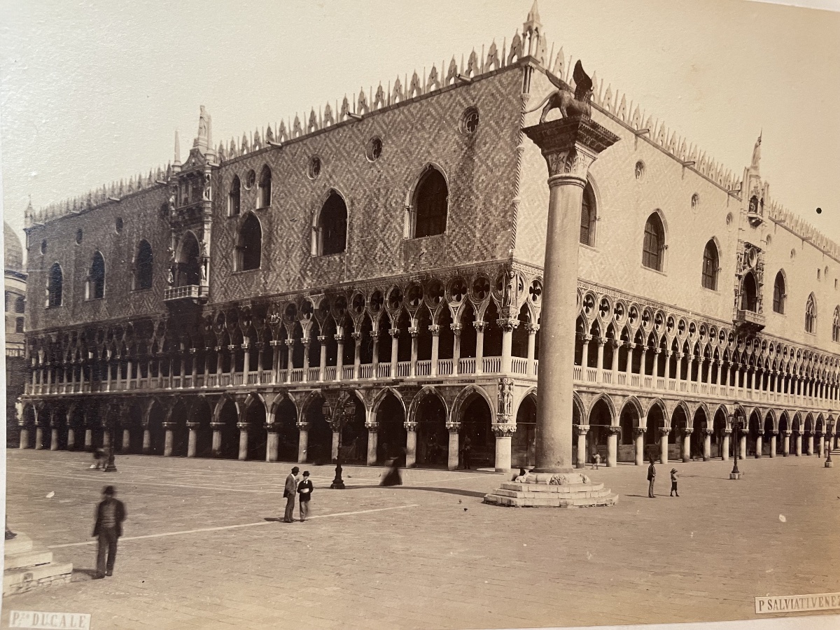 Venezia, Palazzo Ducale — Fotografia albumina P. Salviati, Piazzetta San Marco, c. 1880-photo-1
