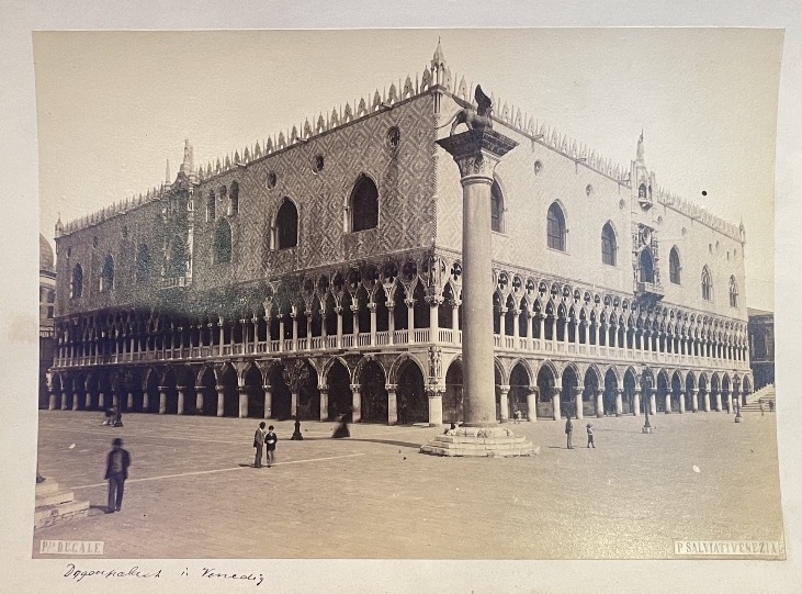 Venezia, Palazzo Ducale — Fotografia albumina P. Salviati, Piazzetta San Marco, c. 1880