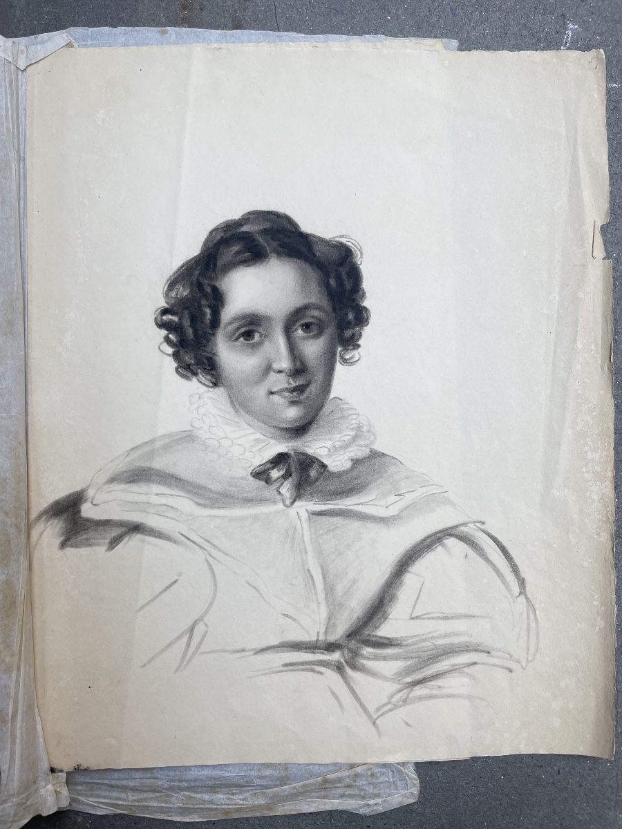 Ritratto femminile con colletto a doppio volant, epoca del Romanticismo, circa 1830-1840-photo-6