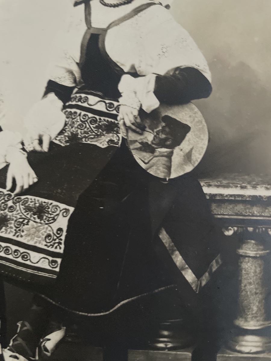 Fotografia di due ciociare in costume tradizionale – Roma, fine XIX secolo-photo-2