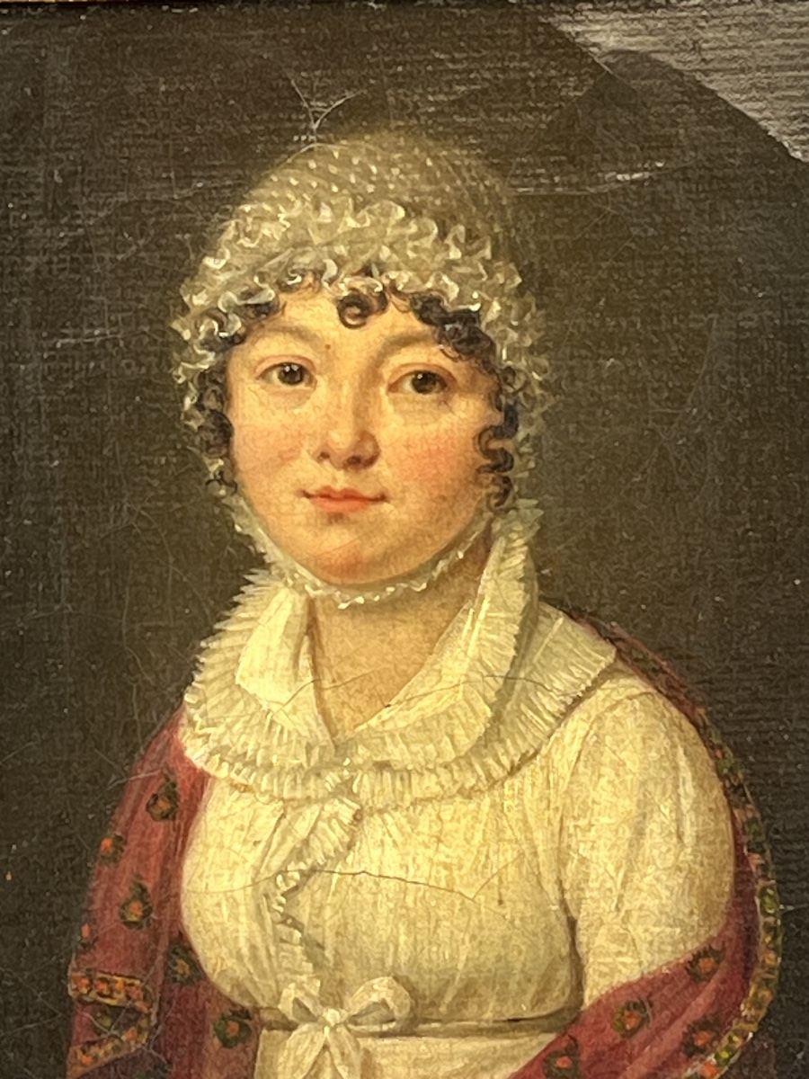 Ritratto di dama con cuffia e scialle rosso, scuola francese, circa 1820 -photo-3