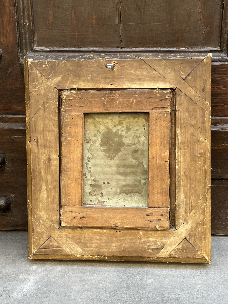 Ritratto di dama con cuffia e scialle rosso, scuola francese, circa 1820 -photo-3
