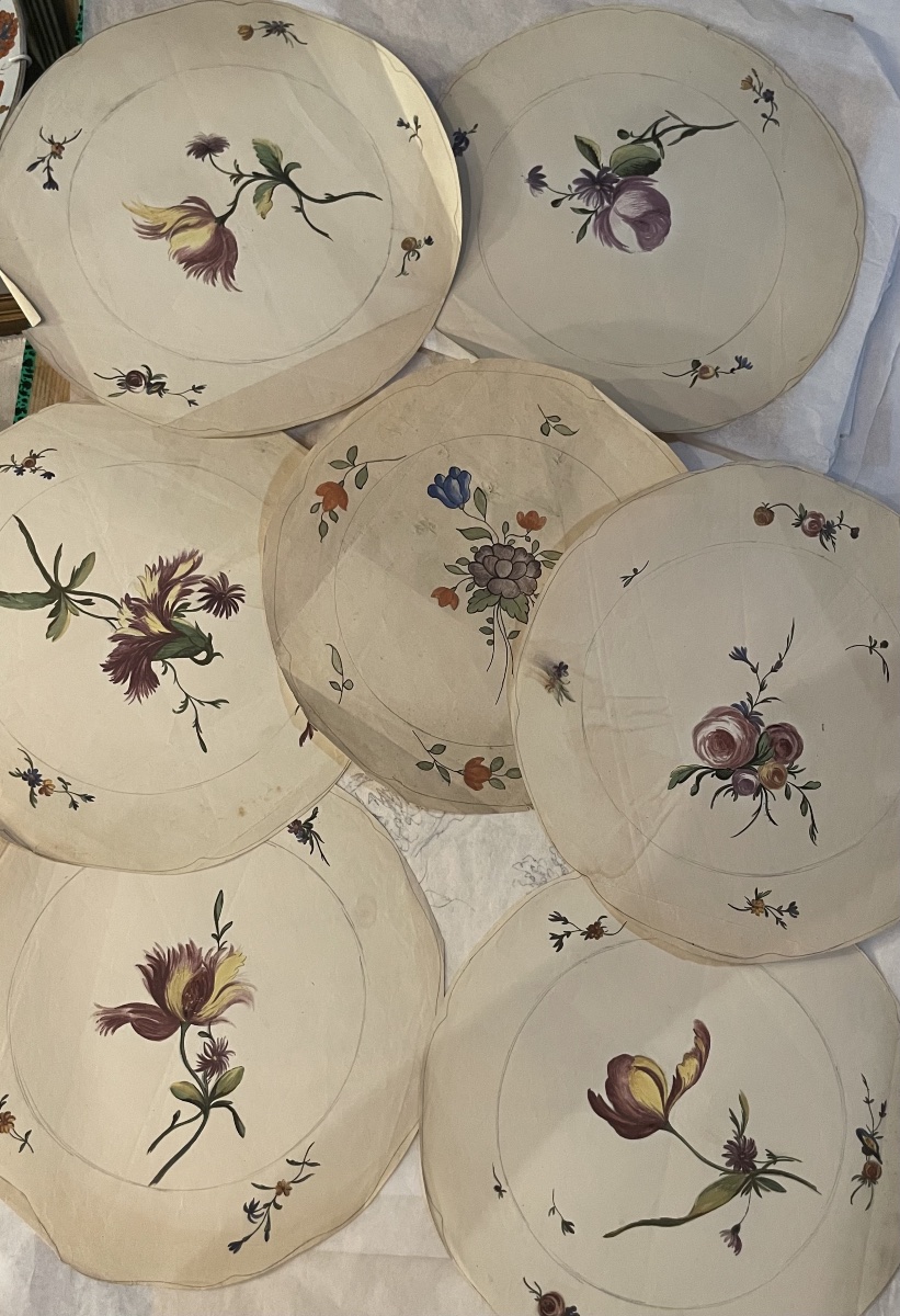 Sette disegni di decori floreali per piatti in ceramica,, da modelli del XVIII secolo-photo-1
