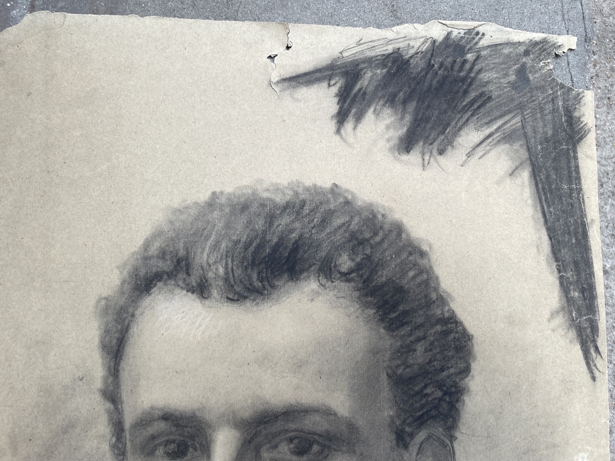 Disegno, ritratto di uomo con baffi e papillon, atelier di Enrico Reffo, cm 32 × 45 -photo-3