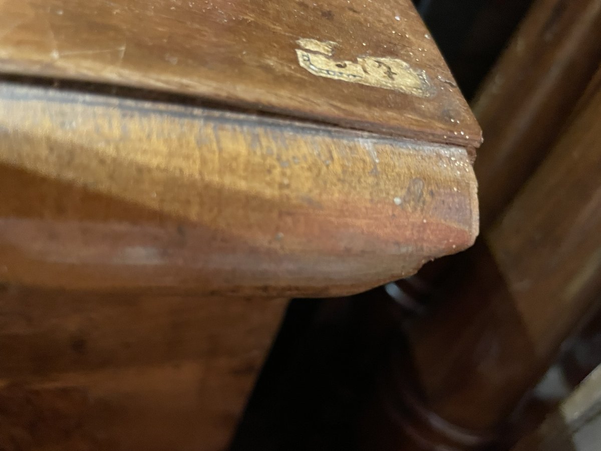 Cassettone in noce e radica con angoli sagomati, Toscana, fine XVII – inizi XVIII secolo  -photo-2