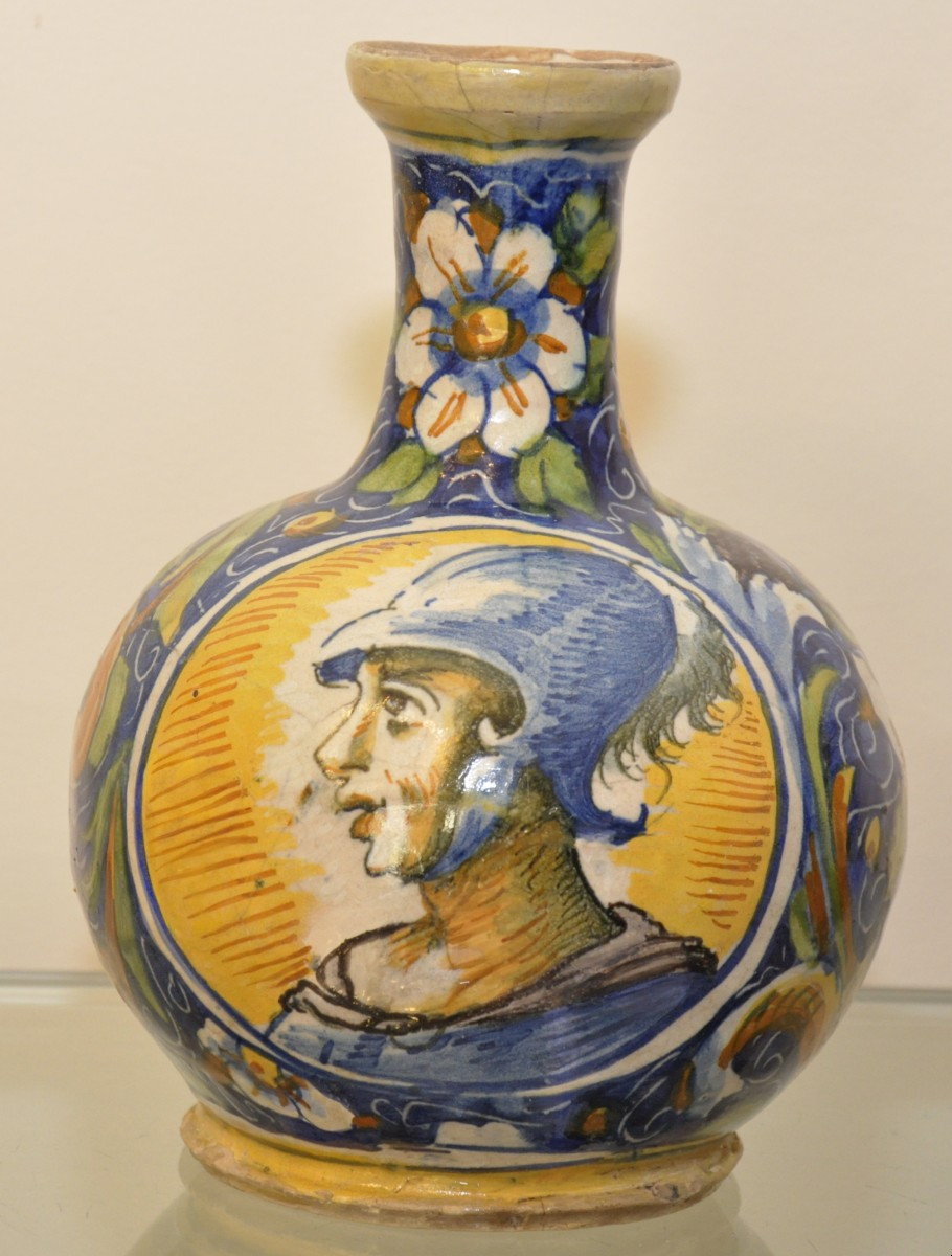 Bottiglia in maiolica di Venezia