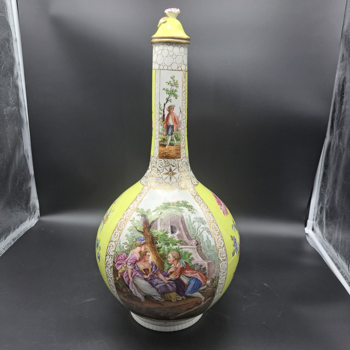 GRANDE COPPIA DI VASI CON COPERCHIO DEL XIX SECOLO PRODUZIONE DI MEISSEN-photo-4