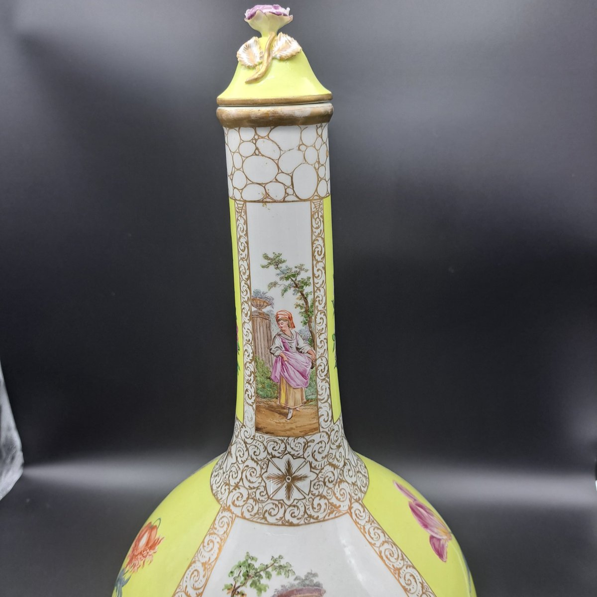 GRANDE COPPIA DI VASI CON COPERCHIO DEL XIX SECOLO PRODUZIONE DI MEISSEN-photo-5