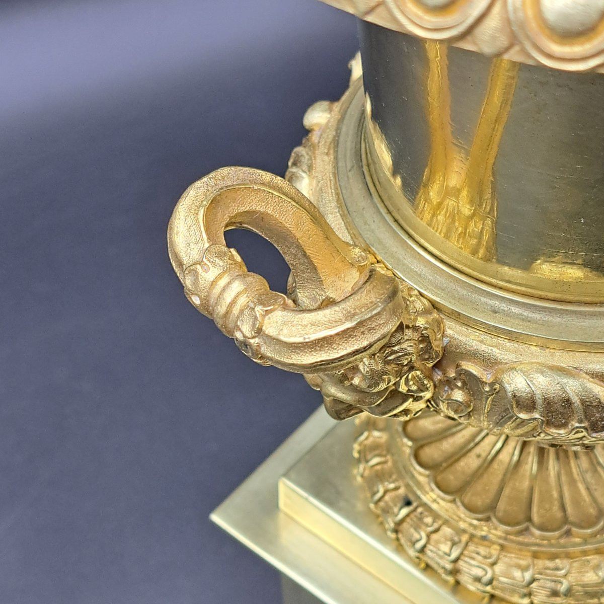 COPPIA DI VASI MEDICEI IN BRONZO DORATO DEL XIX SECOLO-photo-7
