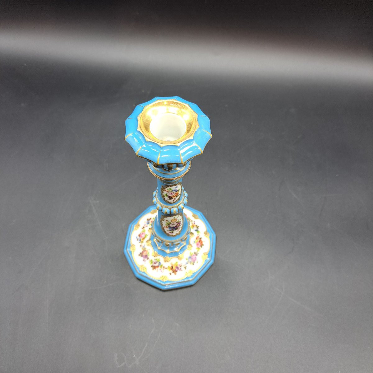 CANDELABRO IN PORCELLANA DI SEVRES DELLA SECONDA META' DEL XIX SECOLO-photo-3