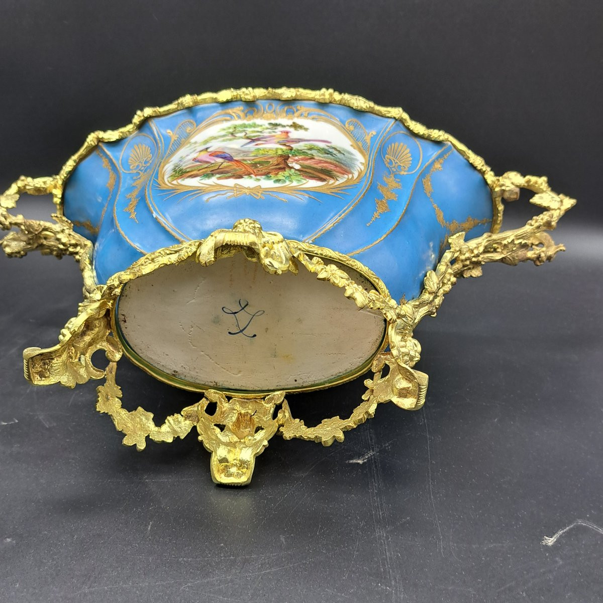 GRANDE COPPIA DI CENTROTAVOLA IN PORCELLANA DI SEVRES DEL XIX SECOLO.-photo-2