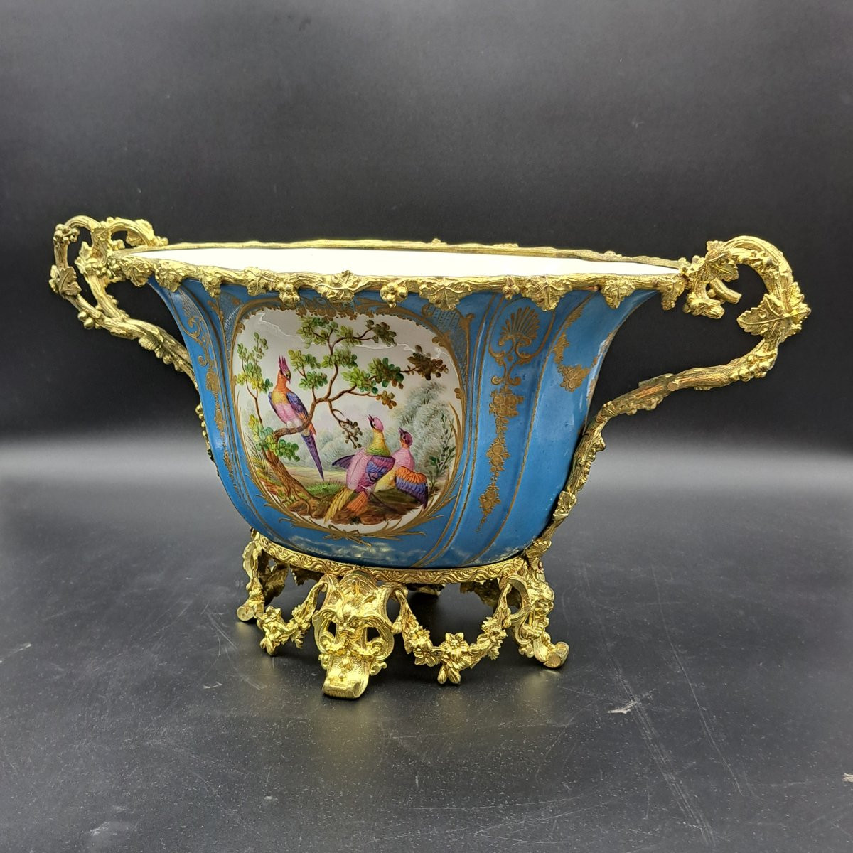 GRANDE COPPIA DI CENTROTAVOLA IN PORCELLANA DI SEVRES DEL XIX SECOLO.-photo-3