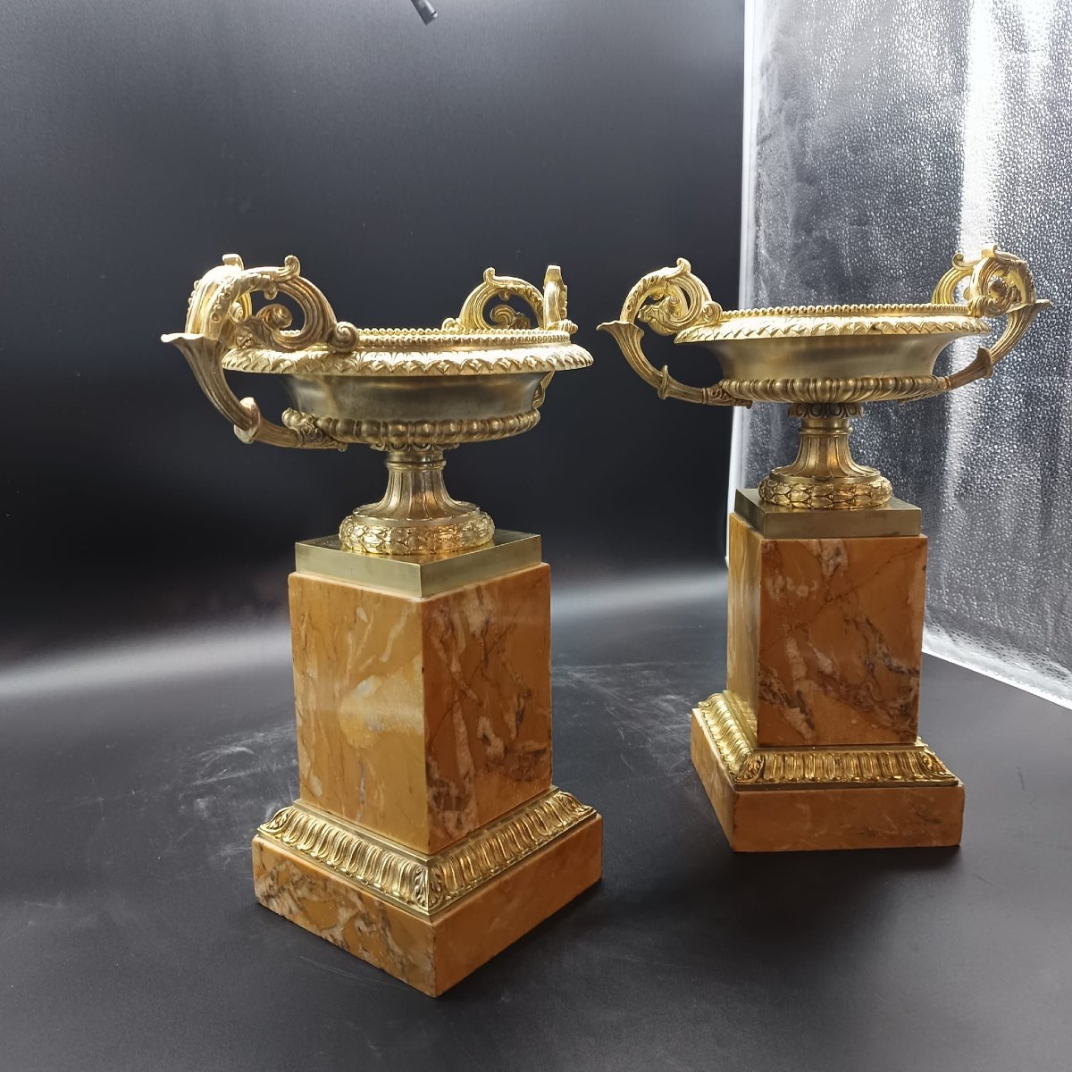COPPIA DI ALZATE IN BRONZO DORATO E MARMO EPOCA CARLO X.-photo-7