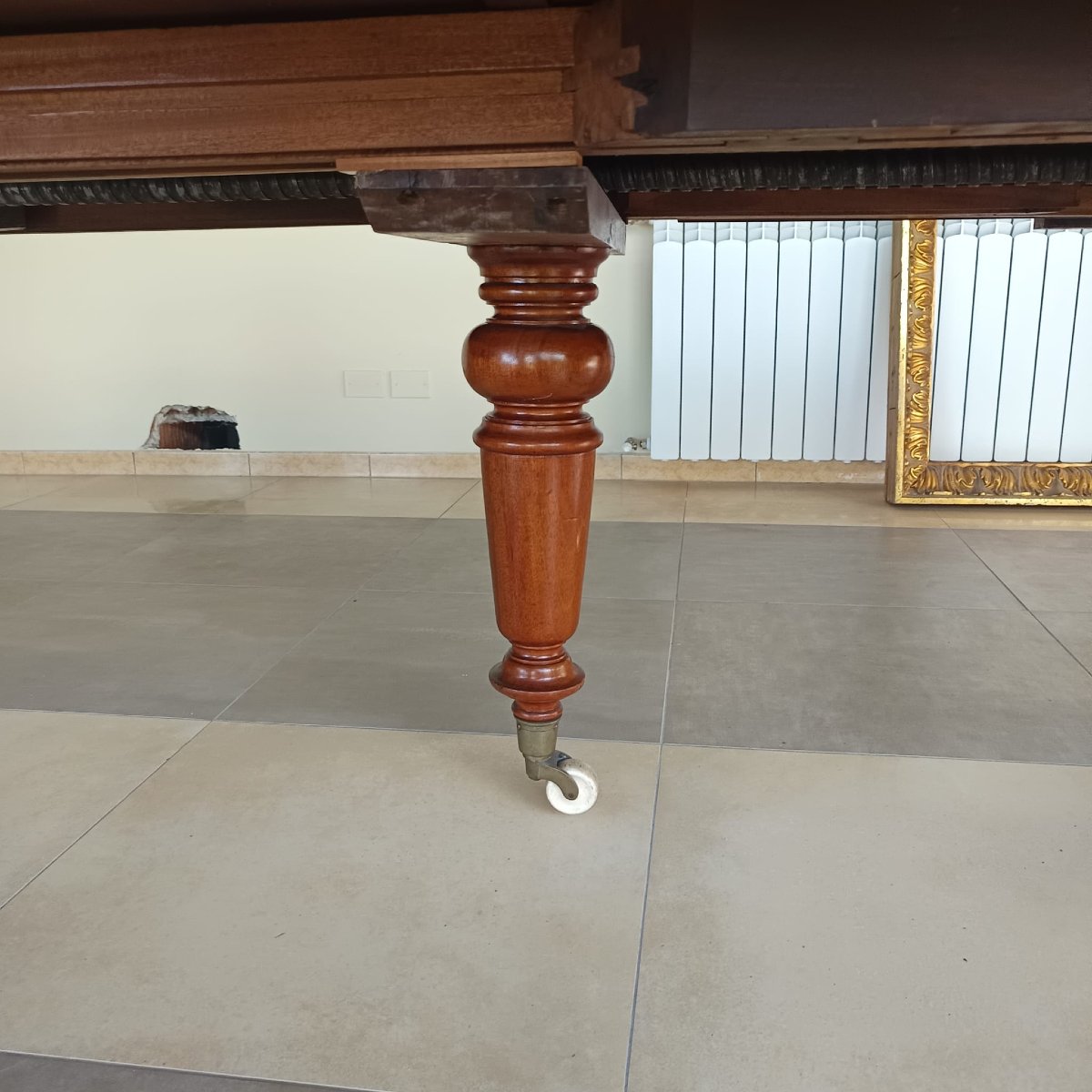 TAVOLO INGLESE ALLUNGABILE IN MOGANO DELLA SECONDA META' DEL XIX SECOLO.-photo-8