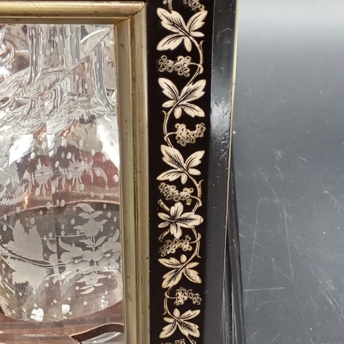 CAVE' A LIQUEUR DEL XIX SECOLO IN LEGNO EBANIZZATO E CRISTALLO-photo-3