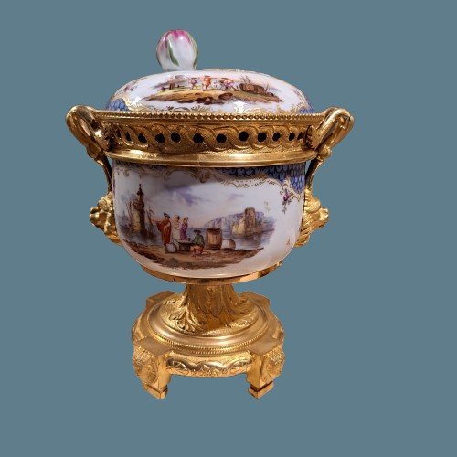 COPPIA DI BRUCIAPROFUMI DELLA SECONDA META' DEL XIX SECOLO DI MEISSEN AUGUST REX HELENA WOLFSOH-photo-1