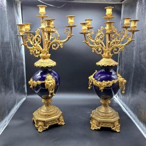 COPPIA DI CANDELABRI IN BRONZO DORATO E PORCELLANA DI SEVRES FRANCIA XIX SECOLO