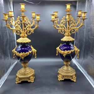 COPPIA DI CANDELABRI IN BRONZO DORATO E PORCELLANA DI SEVRES FRANCIA XIX SECOLO