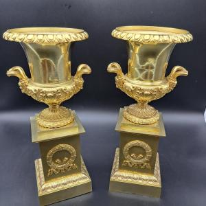COPPIA DI VASI MEDICEI IN BRONZO DORATO DEL XIX SECOLO