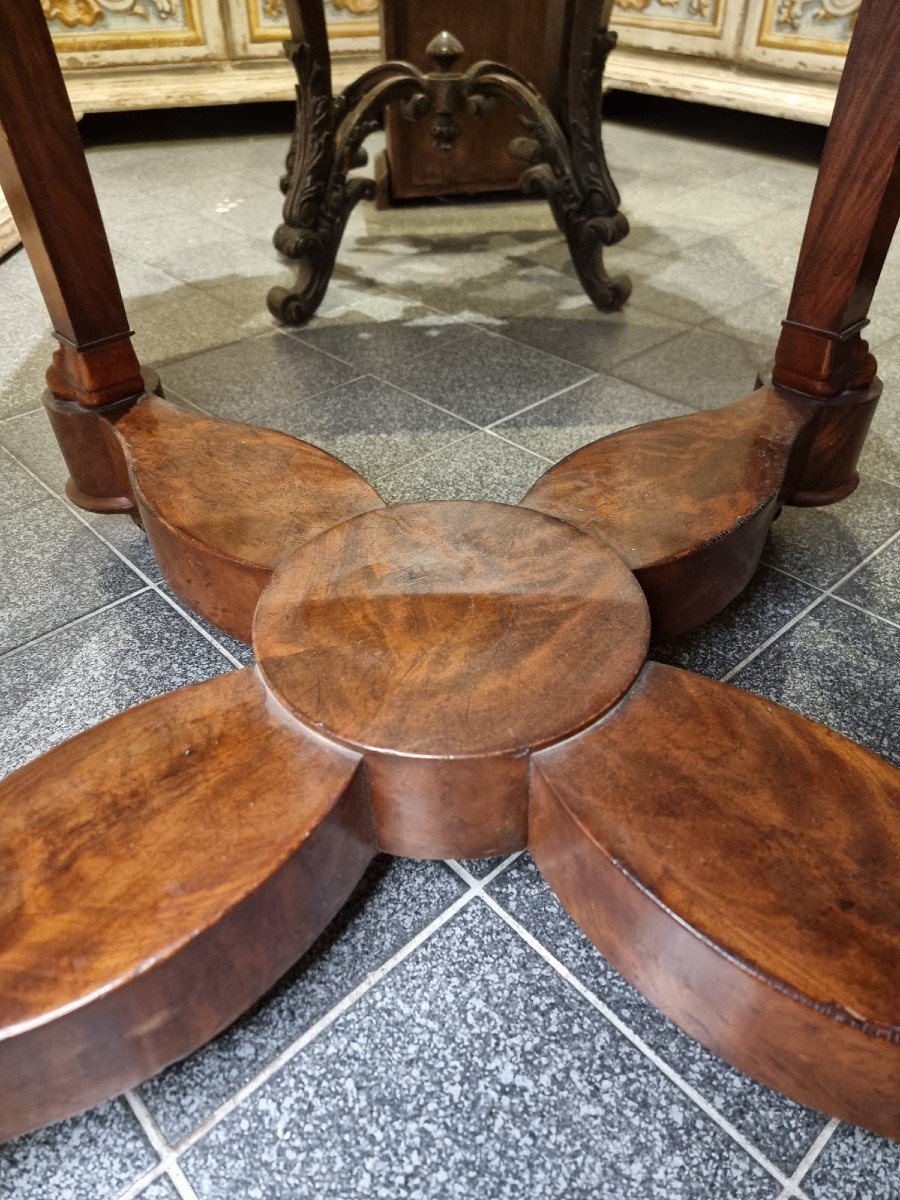 Tavolo tondo in legno di mogano e piuma di mogano-photo-3