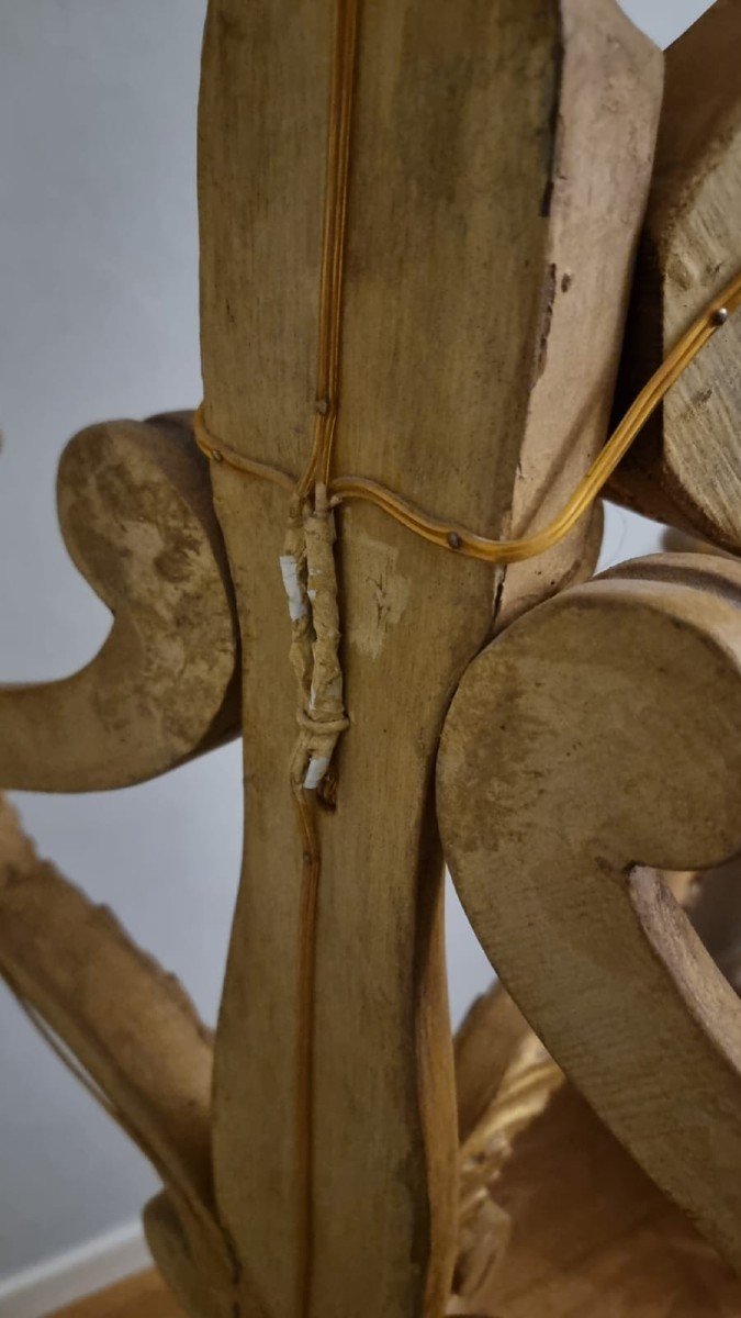 Coppia di torciere in legno intagliato-photo-2