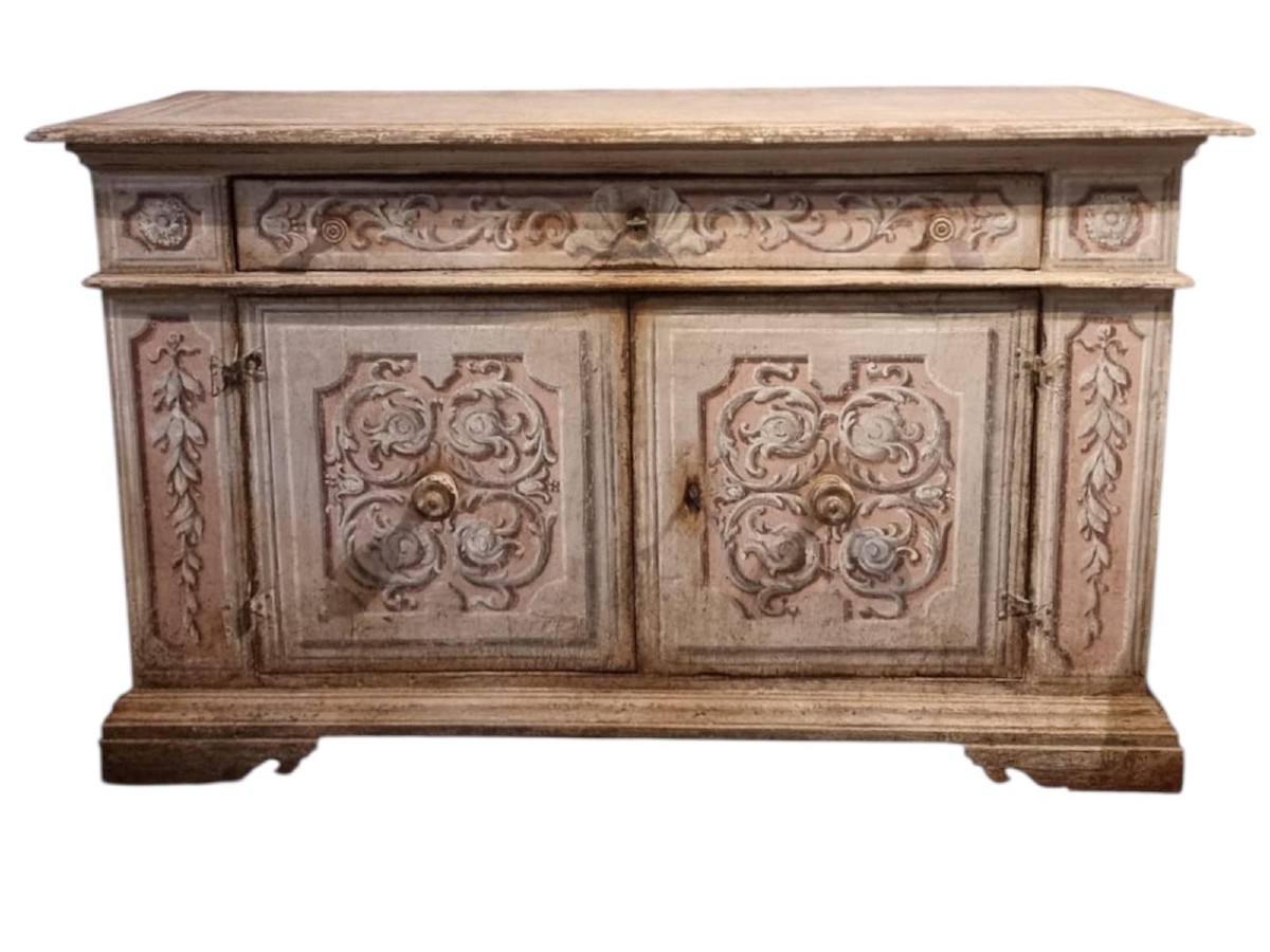 Credenza in legno dipinto