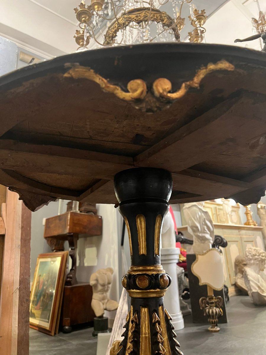 Tavolino da centro in legno intagliato, laccato e dorato-photo-4