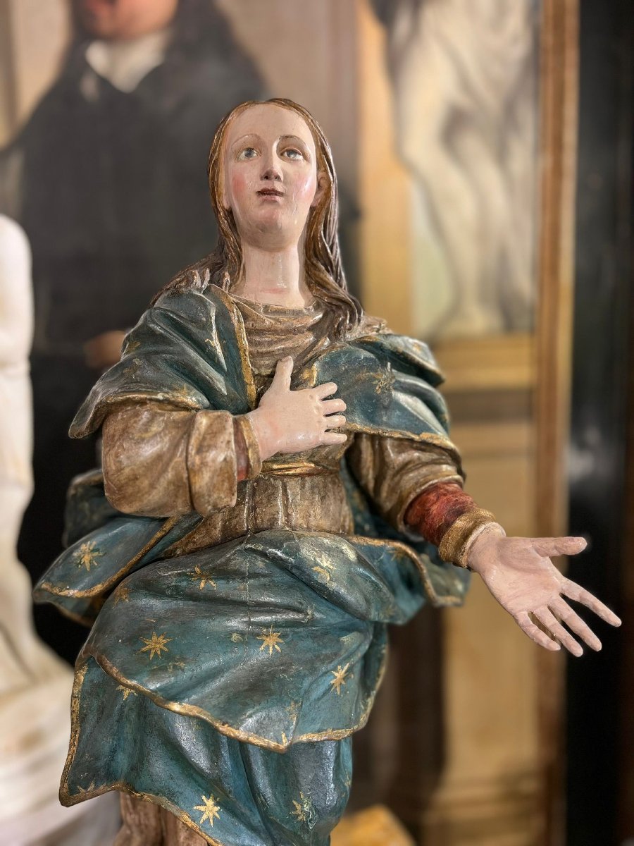 Scultura raffigurante la Madonna Assunta-photo-3