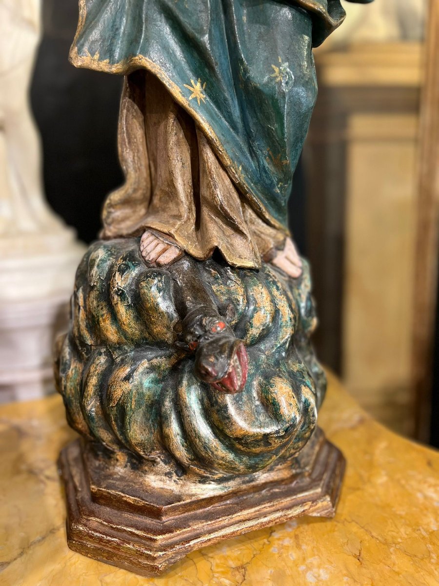 Scultura raffigurante la Madonna Assunta-photo-4