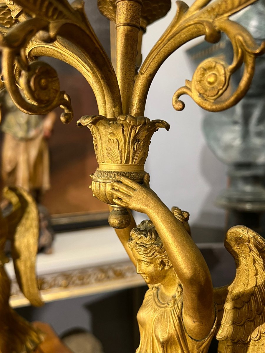 Coppia di grandi candelabri in bronzo dorato-photo-2