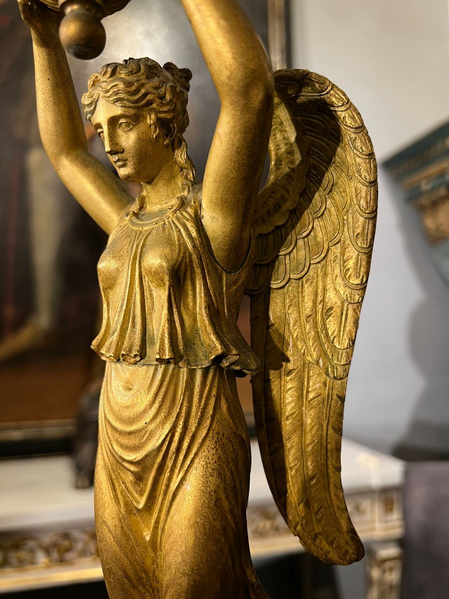 Coppia di grandi candelabri in bronzo dorato-photo-3