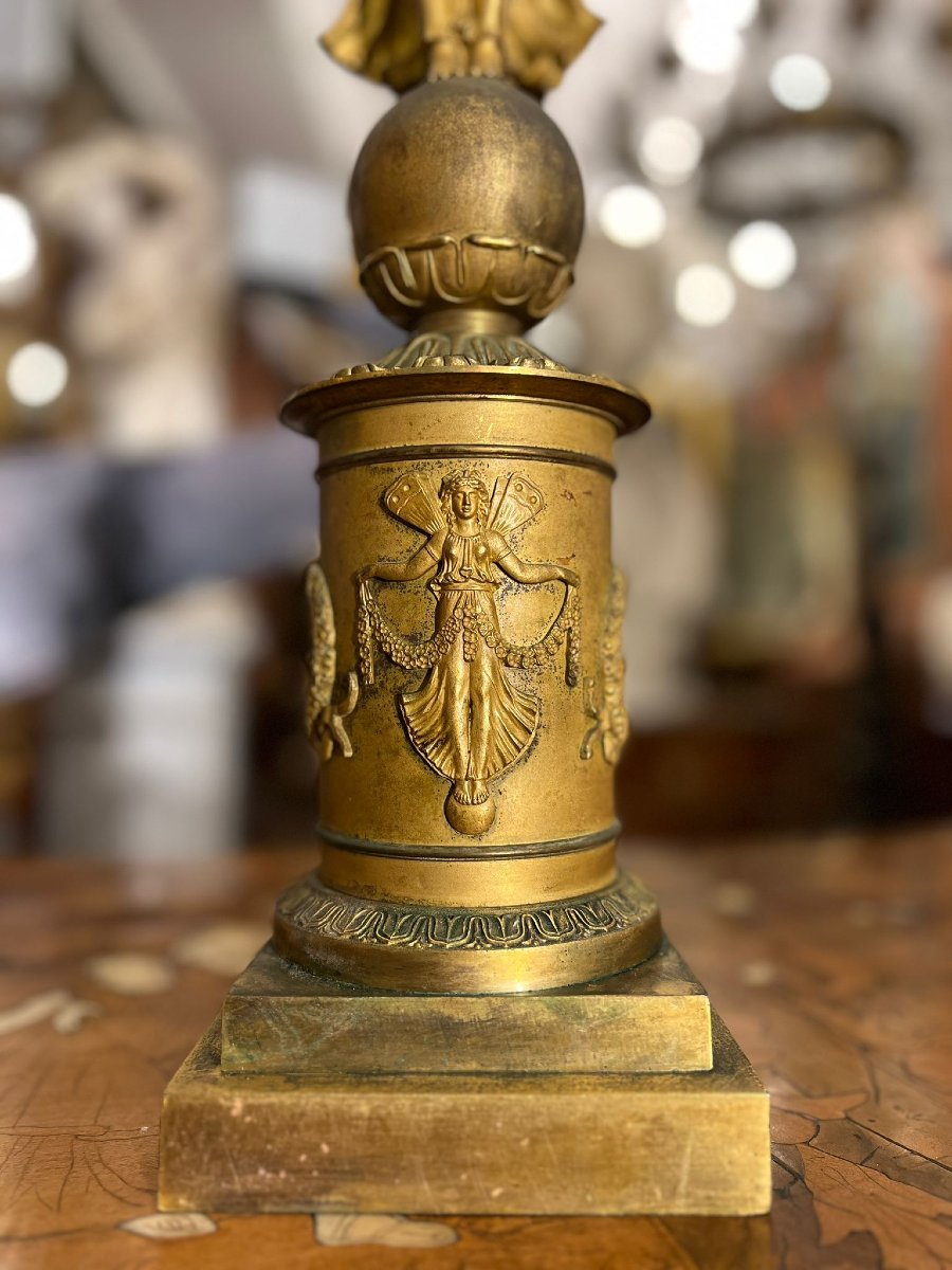 Coppia di grandi candelabri in bronzo dorato-photo-5