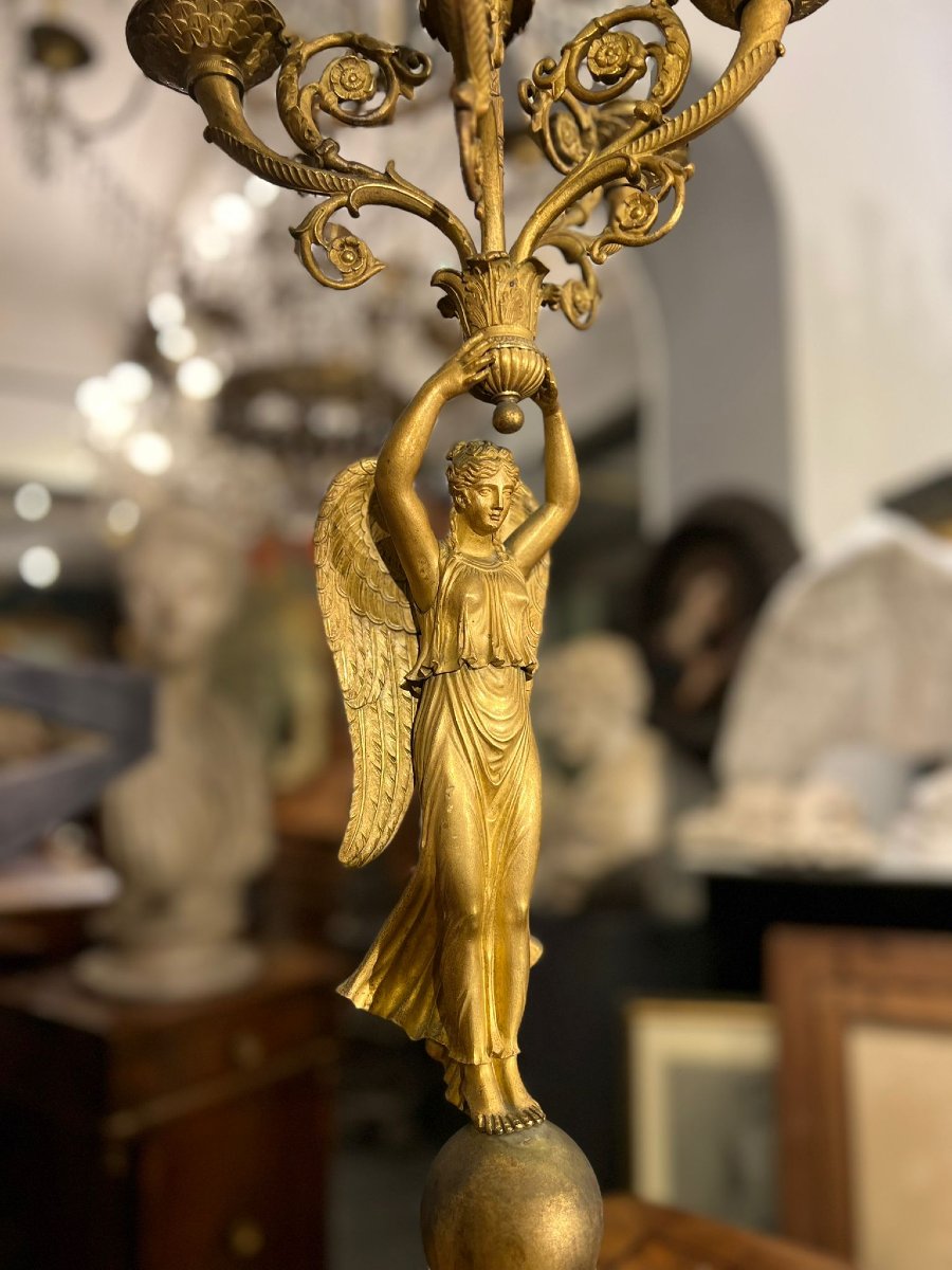 Coppia di grandi candelabri in bronzo dorato-photo-6