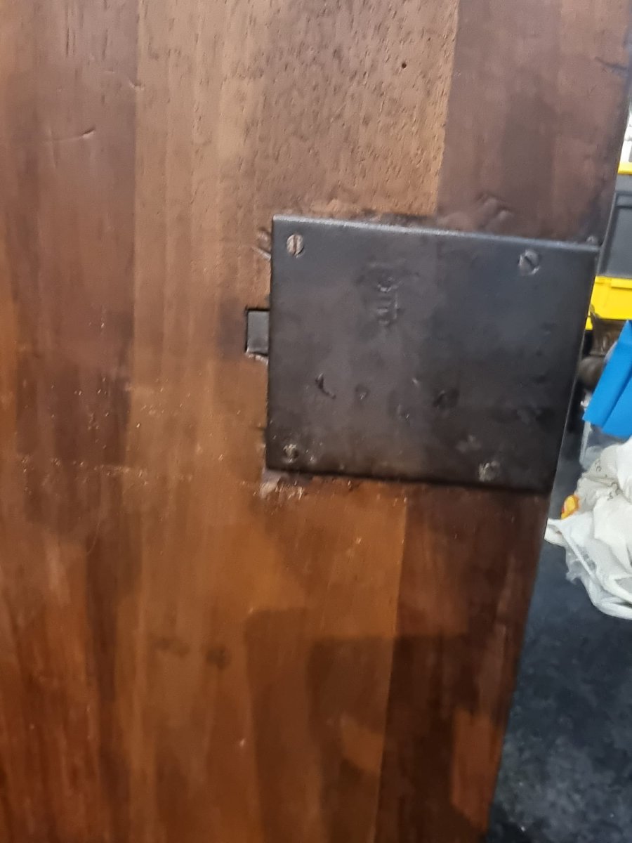 Credenza in legno di noce-photo-1