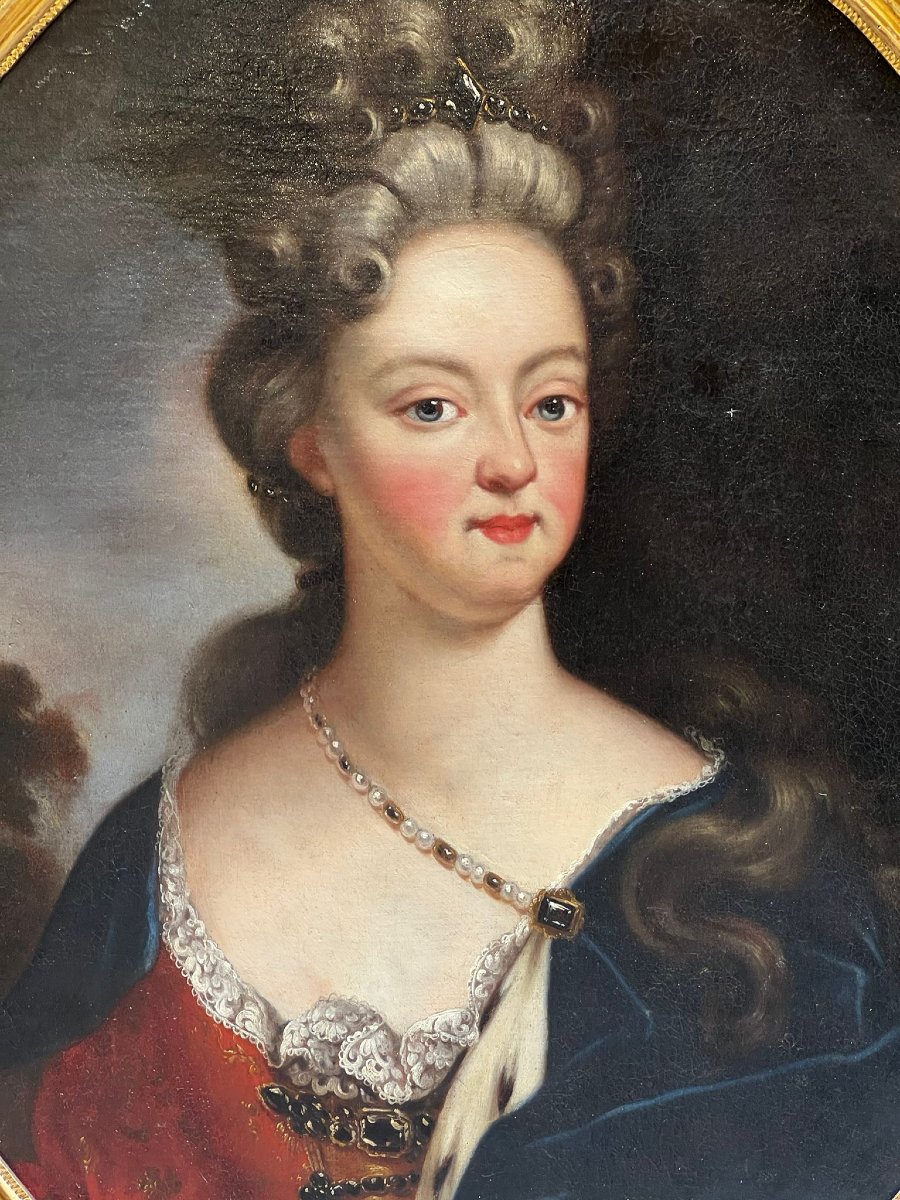 Coppia di ritratti ovali di nobildonne-photo-8