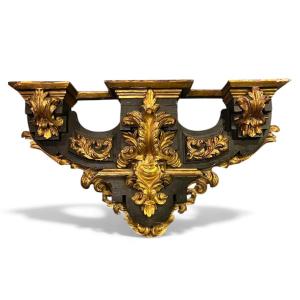 Mensola dorata e dipinta