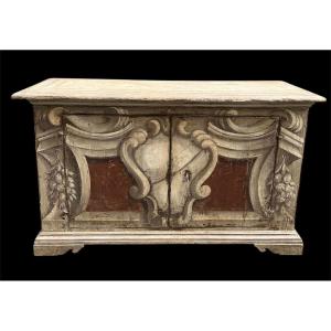 Credenza in legno dipinto