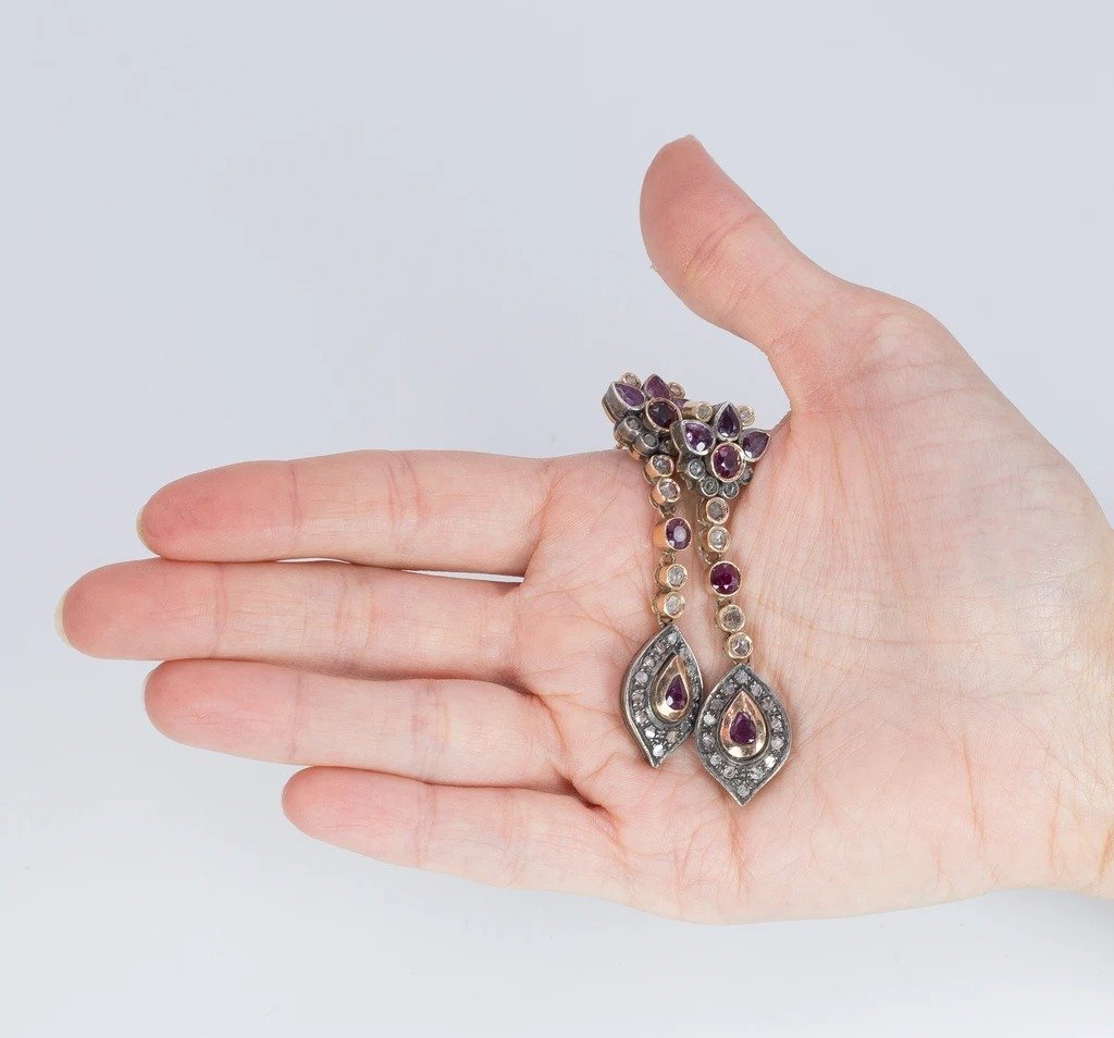 Boucles d'Oreilles De Style Ancien En Or 14k Avec Rubis Et  Diamants-photo-1