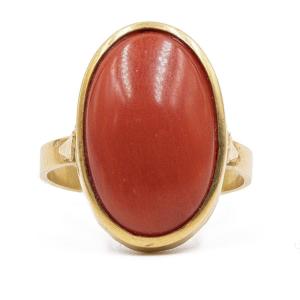 ANELLO VINTAGE IN ORO 18K CON CORALLO ROSSO, ANNI '60