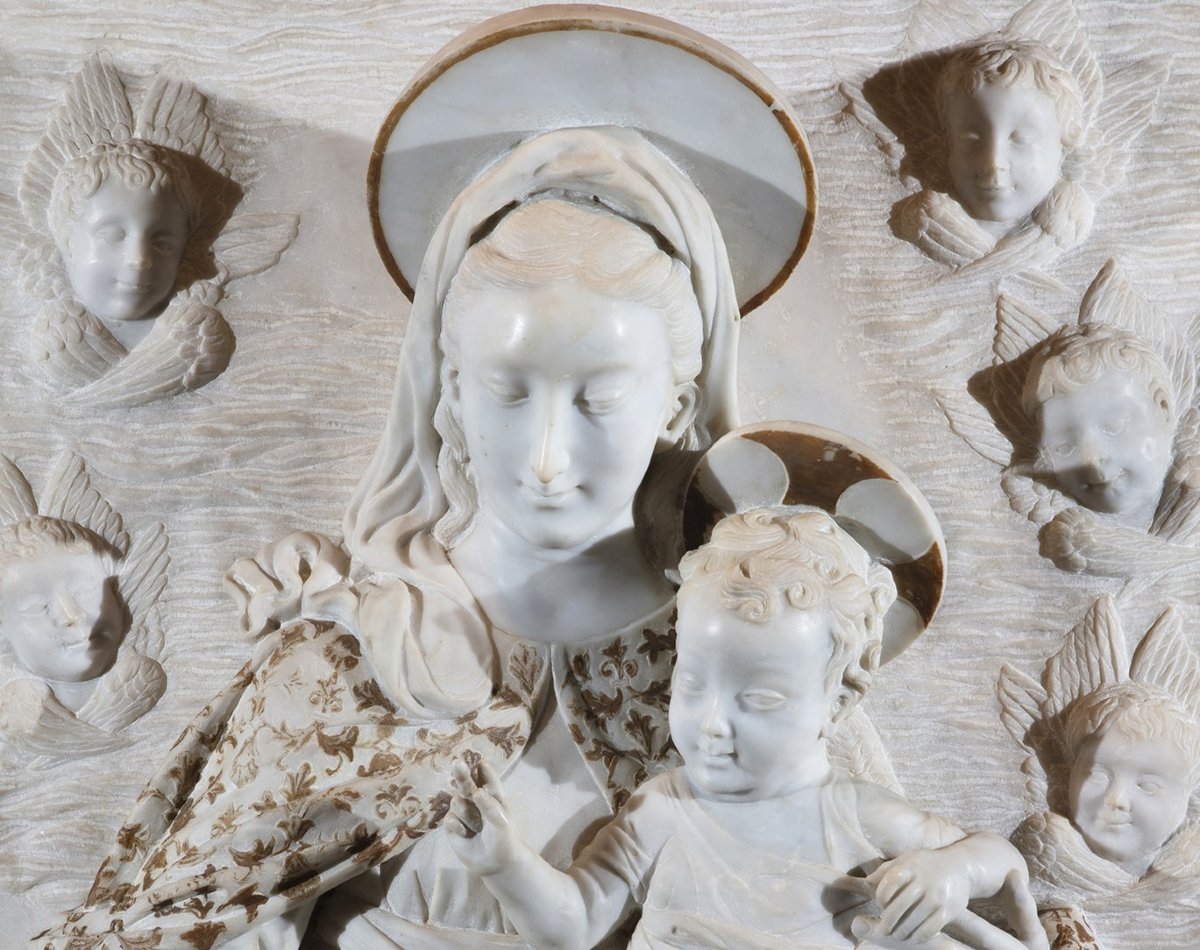 Scultore del XIX secolo, "Madonna con il Bambino e teste di cherubini"-photo-2