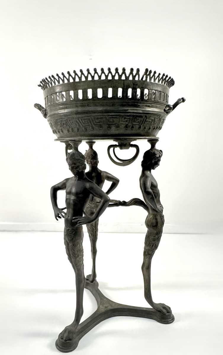 Fioriera in bronzo brunito, XIX secolo